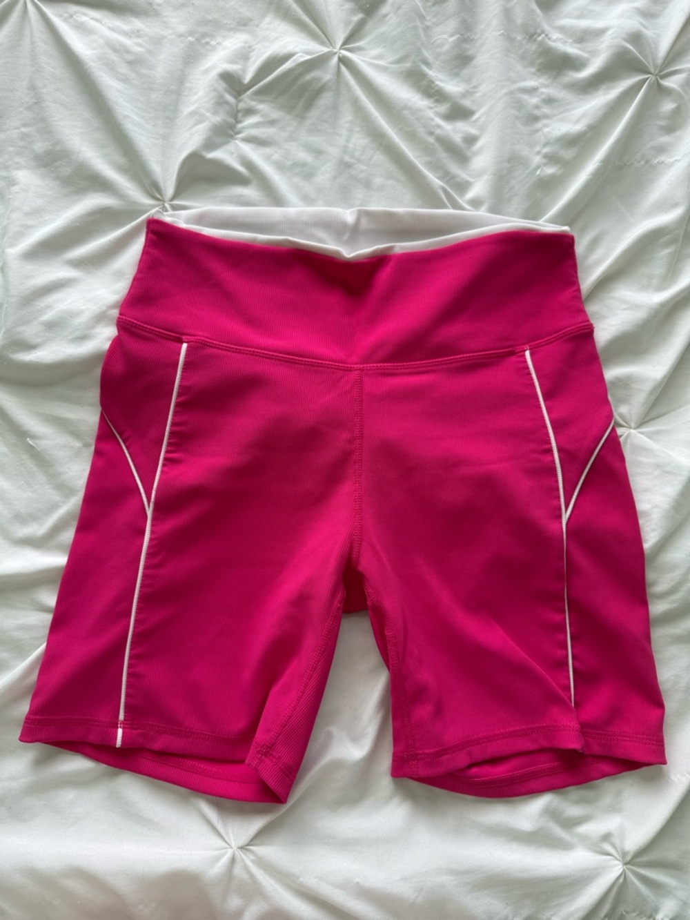 Wilo Women's Hot Pink Athletic Bike Shorts - Picture 4 of 6